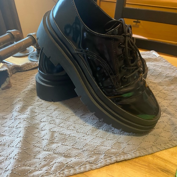 Cool Planet by Steve Madden Platform Oxfords - Picture 2 of 3